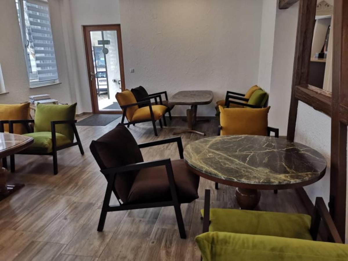 Hotel Zum Weissen Ochsen Aalen Dış mekan fotoğraf