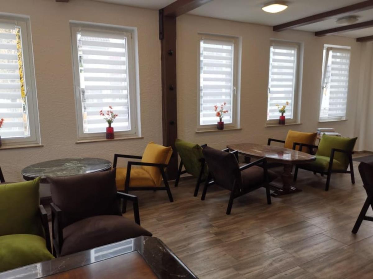 Hotel Zum Weissen Ochsen Aalen Dış mekan fotoğraf