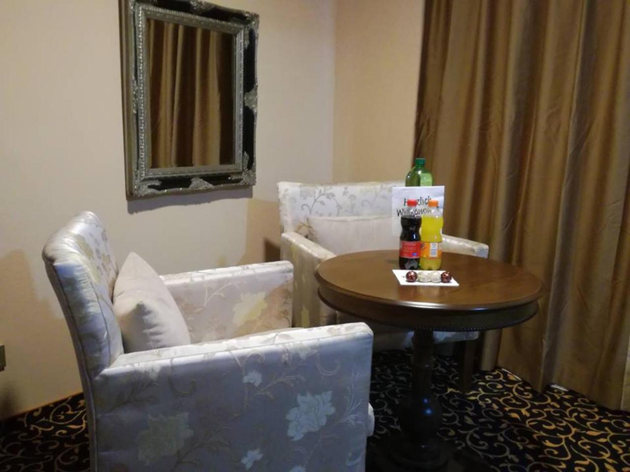 Hotel Zum Weissen Ochsen Aalen Dış mekan fotoğraf