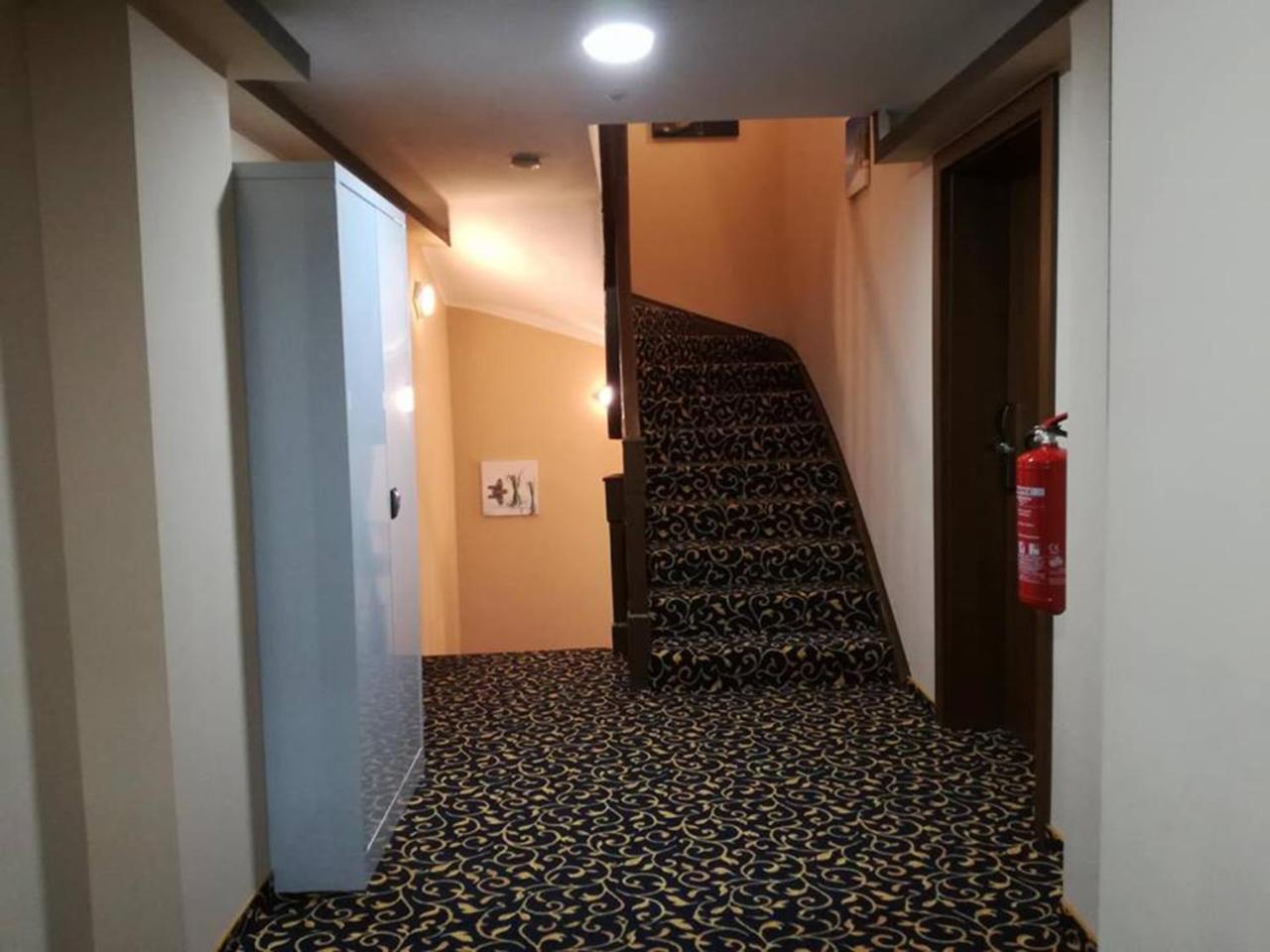 Hotel Zum Weissen Ochsen Aalen Dış mekan fotoğraf