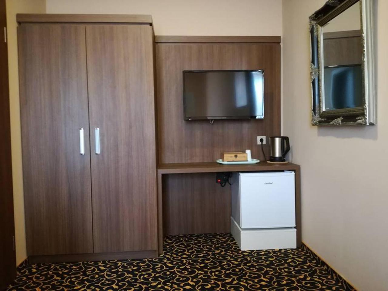 Hotel Zum Weissen Ochsen Aalen Dış mekan fotoğraf